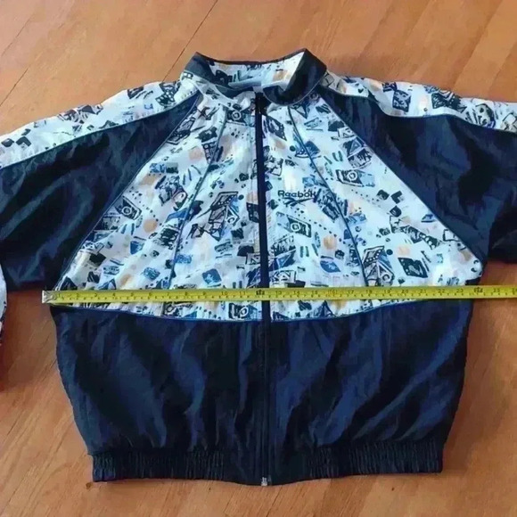 Reebok Vintage 90's Abstract  pattern Windbreaker Sports Jacket - Picture 15 of 16